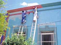 Pintan casas por cortesía del municipio; el fin mejorar la estética, dice alcalde